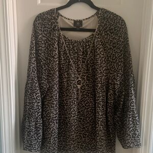 JM Collection Black and Gray Patterned Blouse